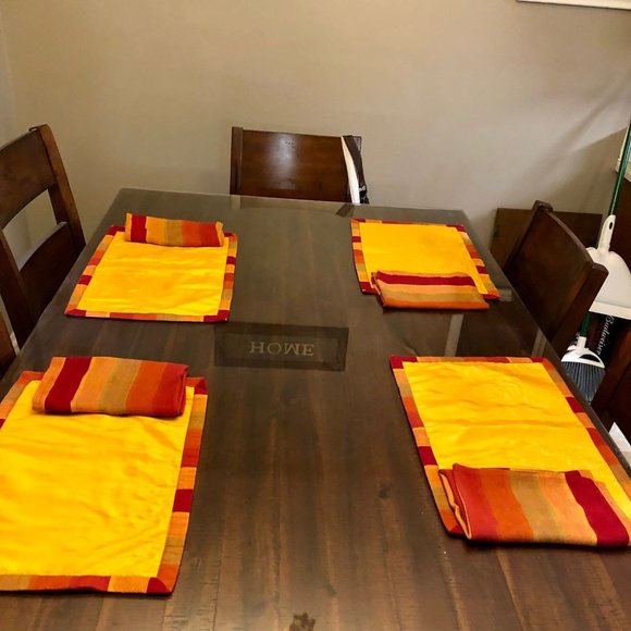 8 Placemats and 8 Napkins Used Orange Red - Picture 4 of 12